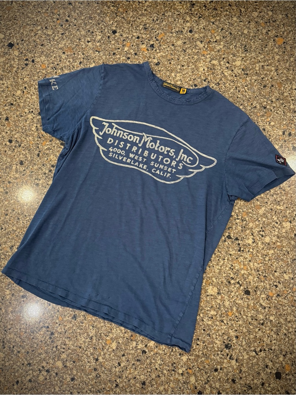 Johnson Motors “JoMo Distributors” vintage slub tee. EUC